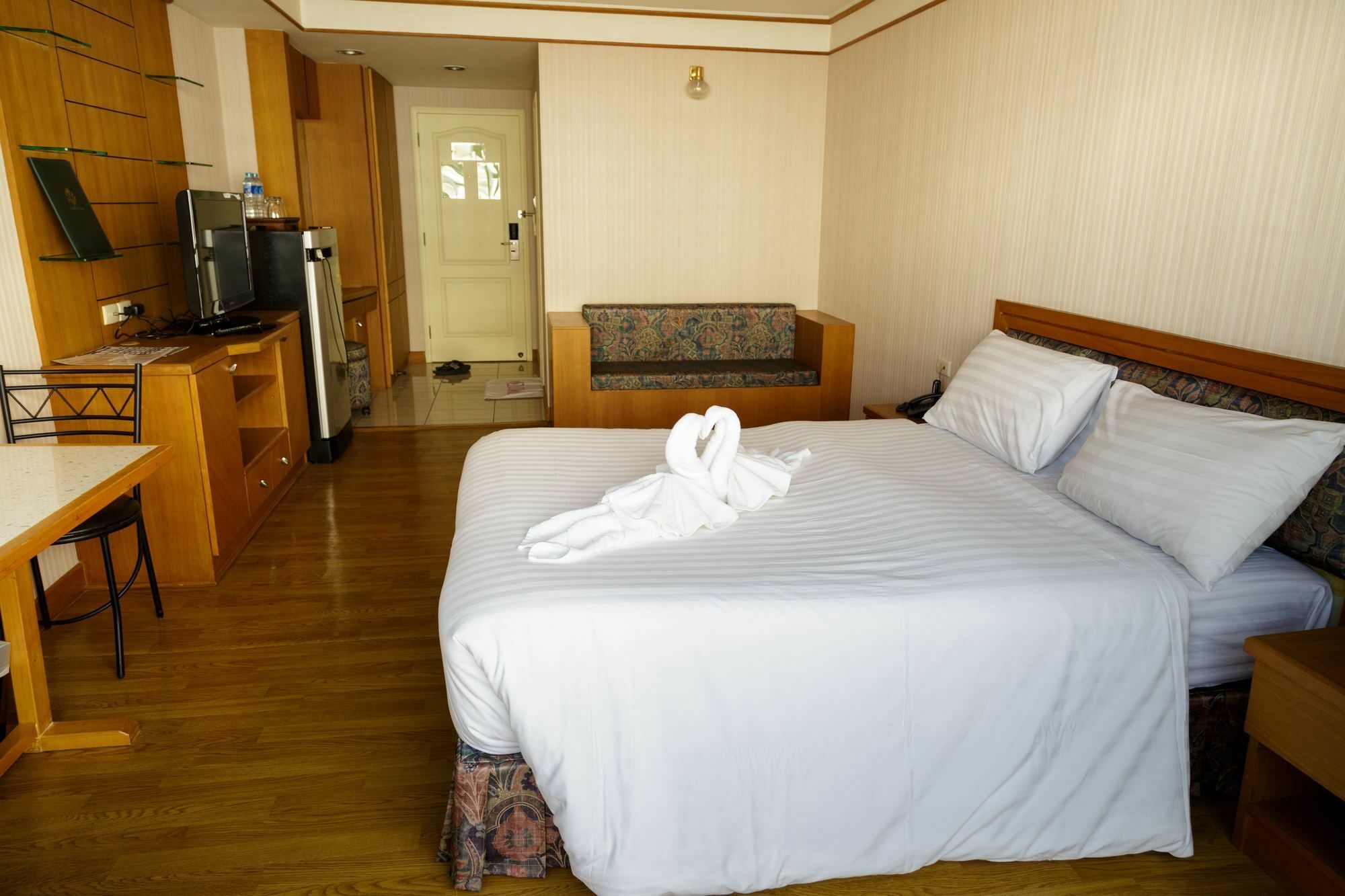 Roseate Ratchada Aparthotel Bangkok Ngoại thất bức ảnh