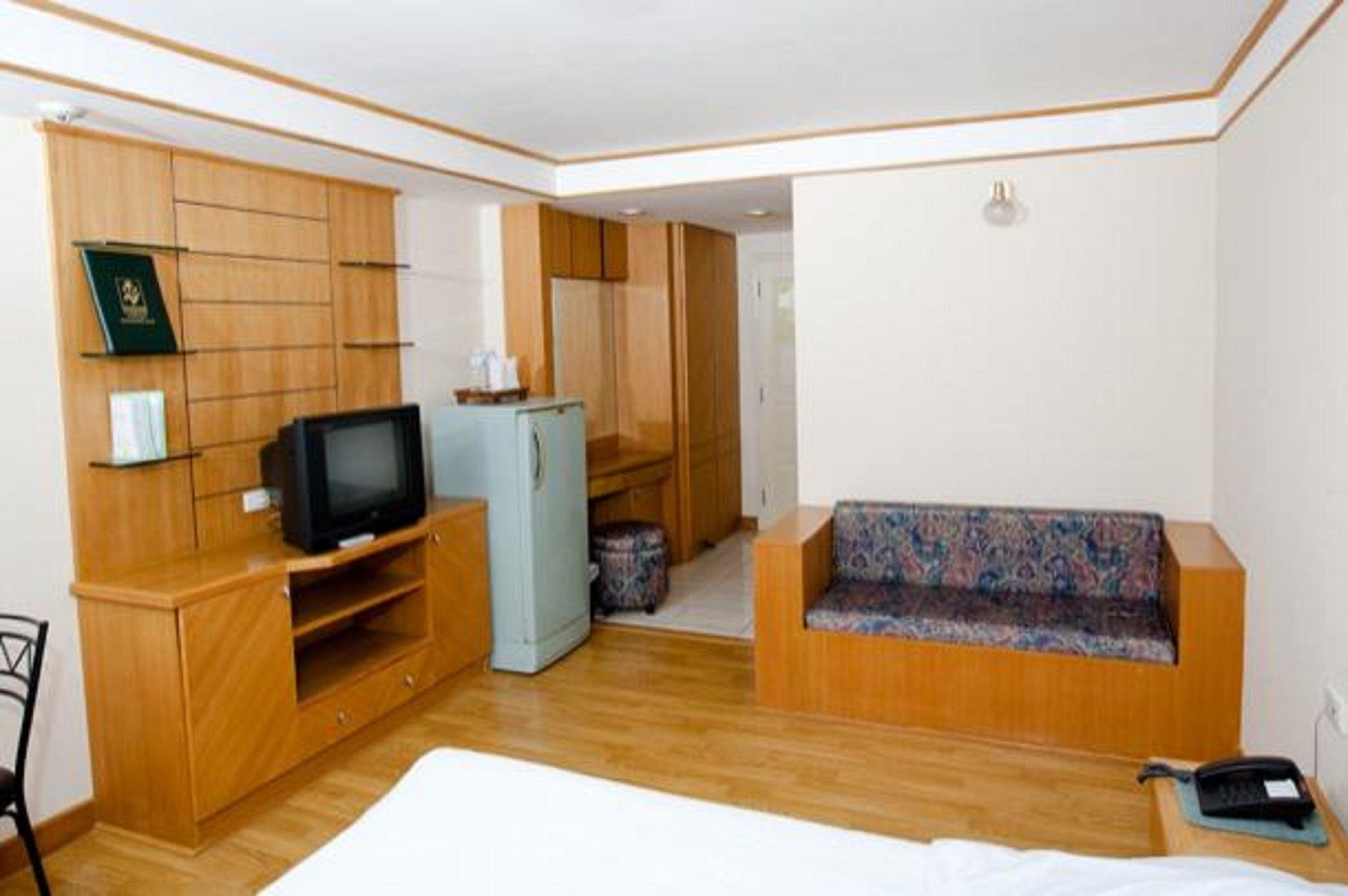 Roseate Ratchada Aparthotel Bangkok Ngoại thất bức ảnh